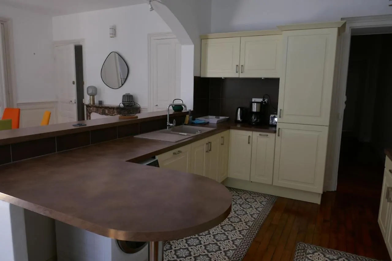 Apartment Coeur De Ville 4 Pers Vannes